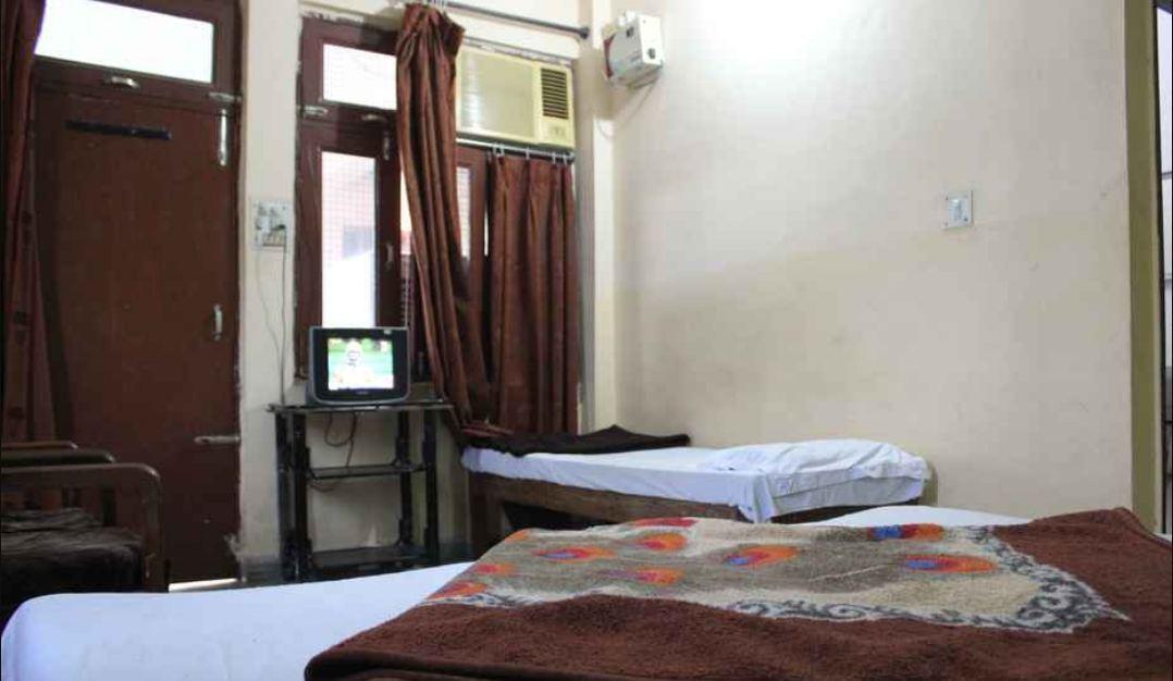 Hotel Vardaan Kankhal Экстерьер фото